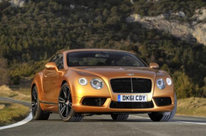 θα σχεδιάσει και η Bentley 4θυρο κουπέ